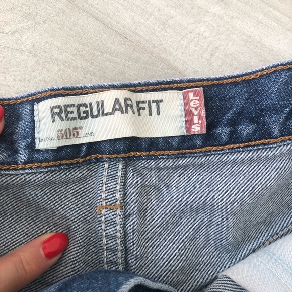 505 Levi’s - Picture 5 of 11
